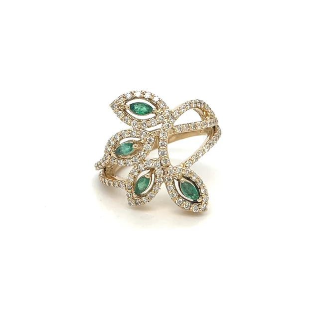 EMERALD DIAMOND RING