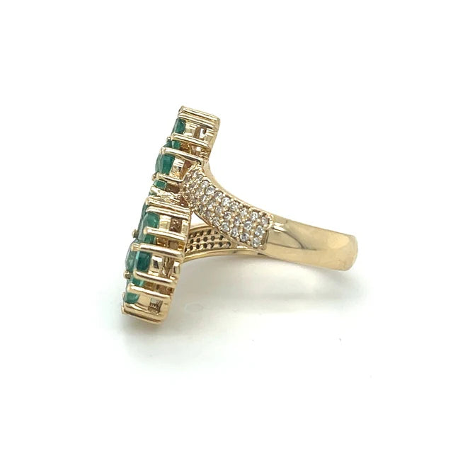 EMERALD DIAMOND RING