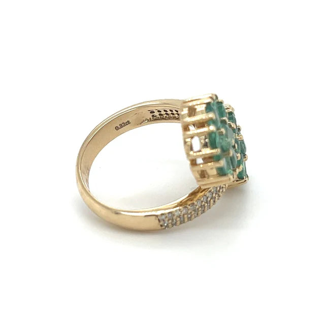 EMERALD DIAMOND RING