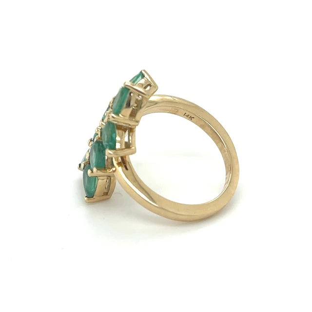 EMERALD DIAMOND RING