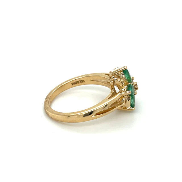 EMERALD DIAMOND RING
