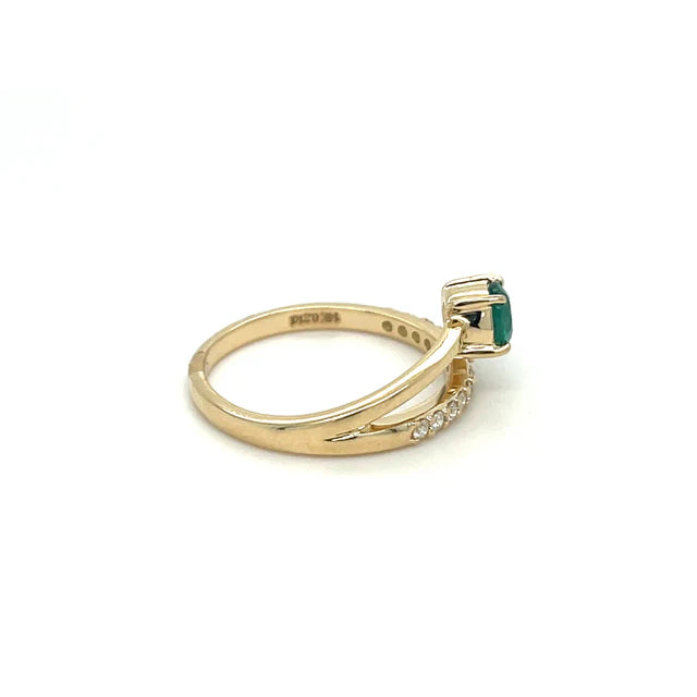 14KT YELLOW GOLD EMERALD DIAMOND RING
