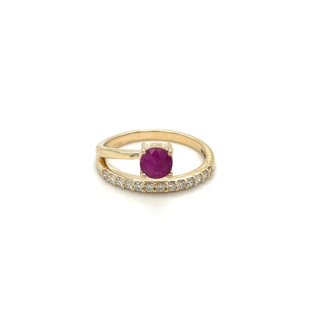 14KT YELLOW GOLD RUBY DIAMOND RING