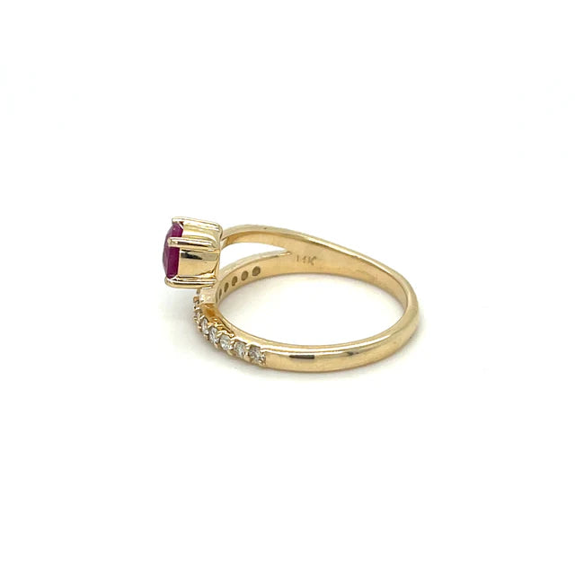 14KT YELLOW GOLD RUBY DIAMOND RING
