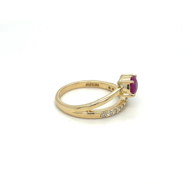 14KT YELLOW GOLD RUBY DIAMOND RING