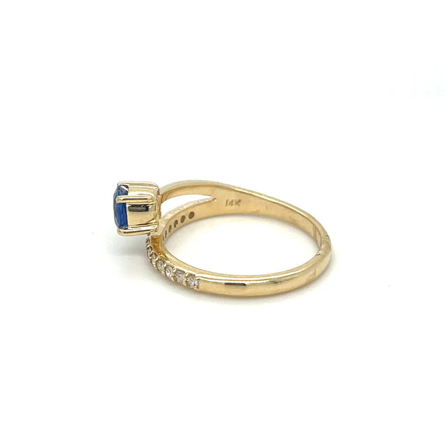 14KT YELLOW GOLD SAPPHIRE DIAMOND RING