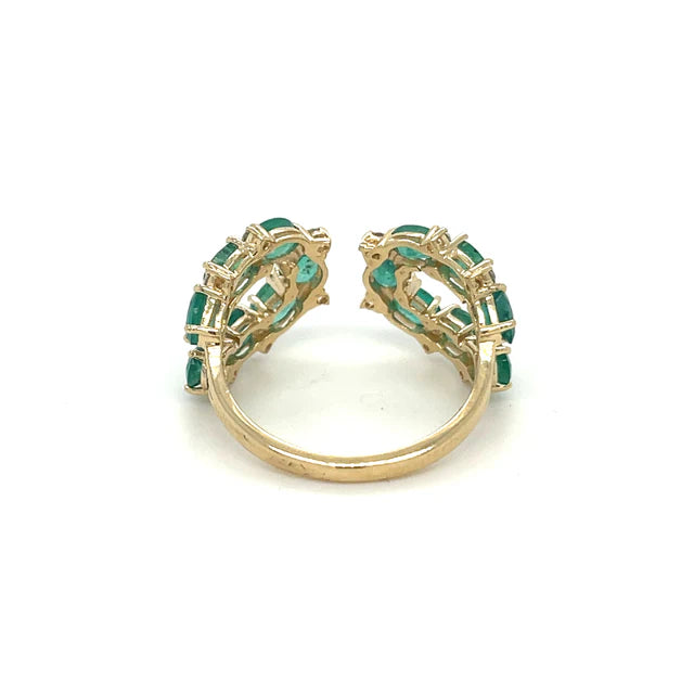 EMERALD DIAMOND RING