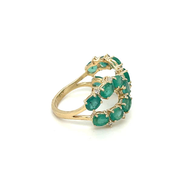 EMERALD DIAMOND RING