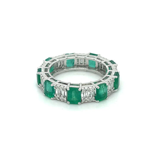 EMERALD DIAMOND RING