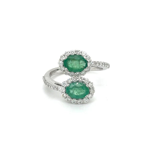 EMERALD DIAMOND RING