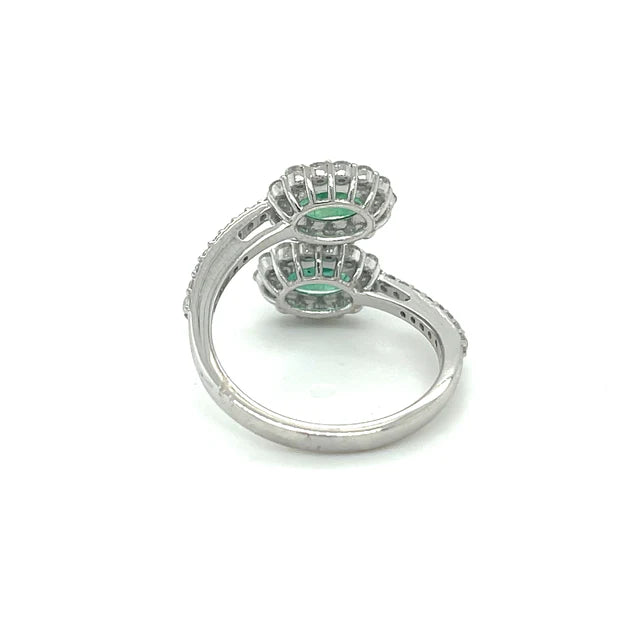 EMERALD DIAMOND RING