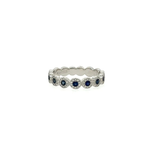 WHITE GOLD RING WITH SAPPHIRE AND DIAMONDS