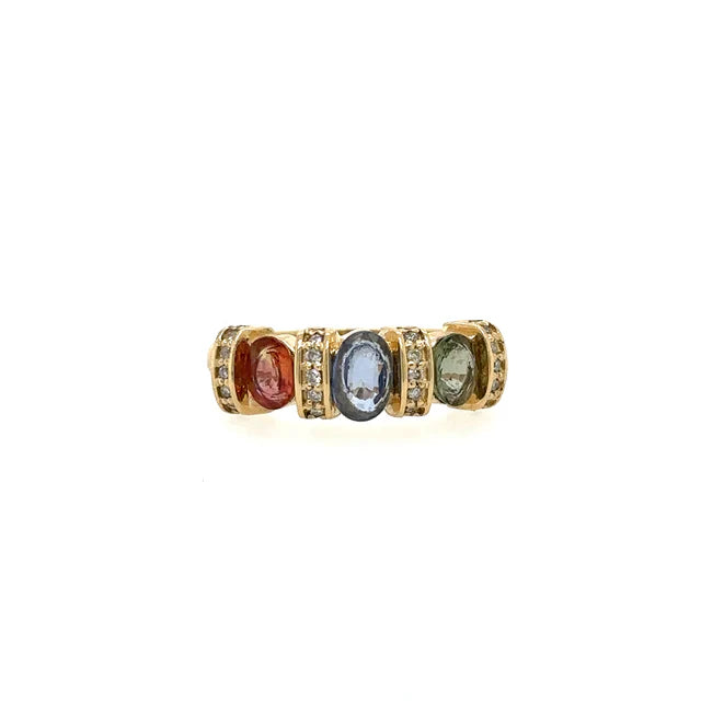 YELLOW GOLD RING WITH SAPPHIRE AND DIAMONDS