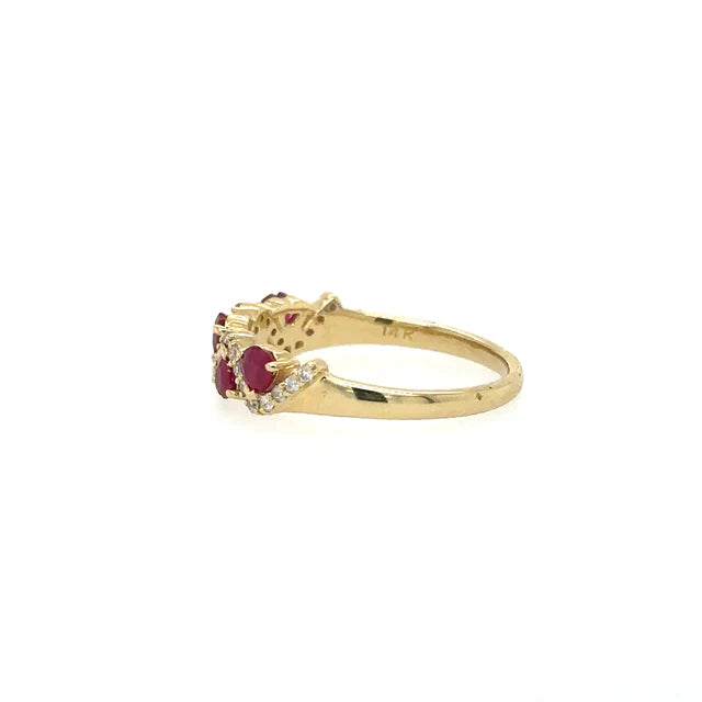 YELLOW GOLD RING WITH RUBY AND DIAMONDS