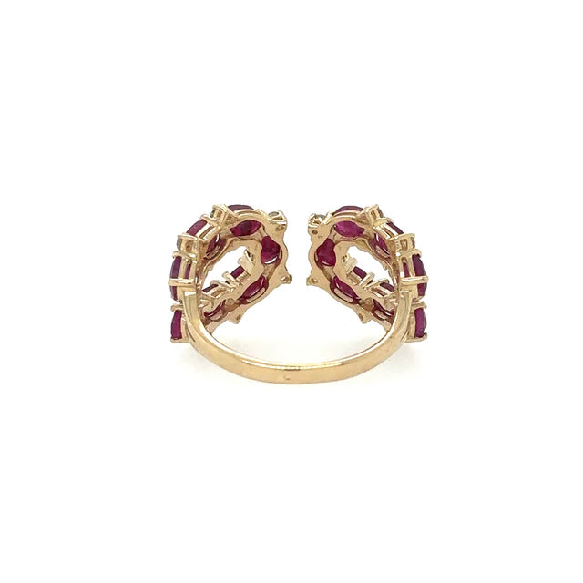 YELLOW GOLD RING WITH RUBY AND DIAMONDS