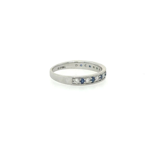 14KT WHITE GOLD RING WITH SAPPHIRE AND DIAMONDS