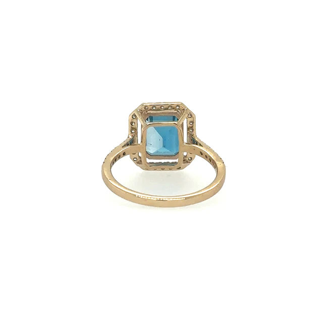 YELLOW GOLD TOPAZ RING WITH DIAMONDS