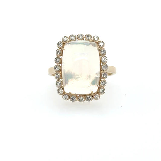YELLOW GOLD OPAL RING WITH DIAMONDS
