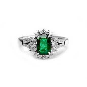 18KT WHITE GOLD EMERALD AND DIAMONDS RING